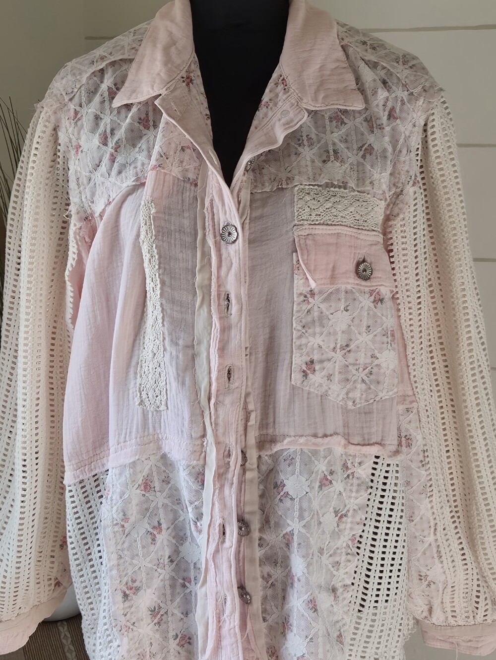 POL S Pink Crochet Floral Lace Patch Western Boho Oversized Button Shirt Shacket